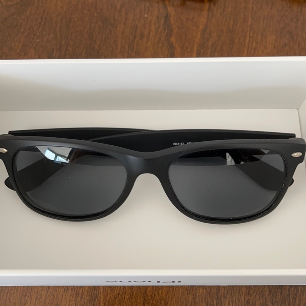 Black matte sunglasses (with prescription)